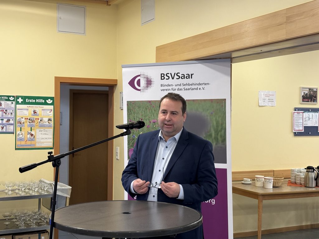 Minister für Arbeit, Soziales, Frauen und Gesundheit: Herr Dr. Magnus Jung,